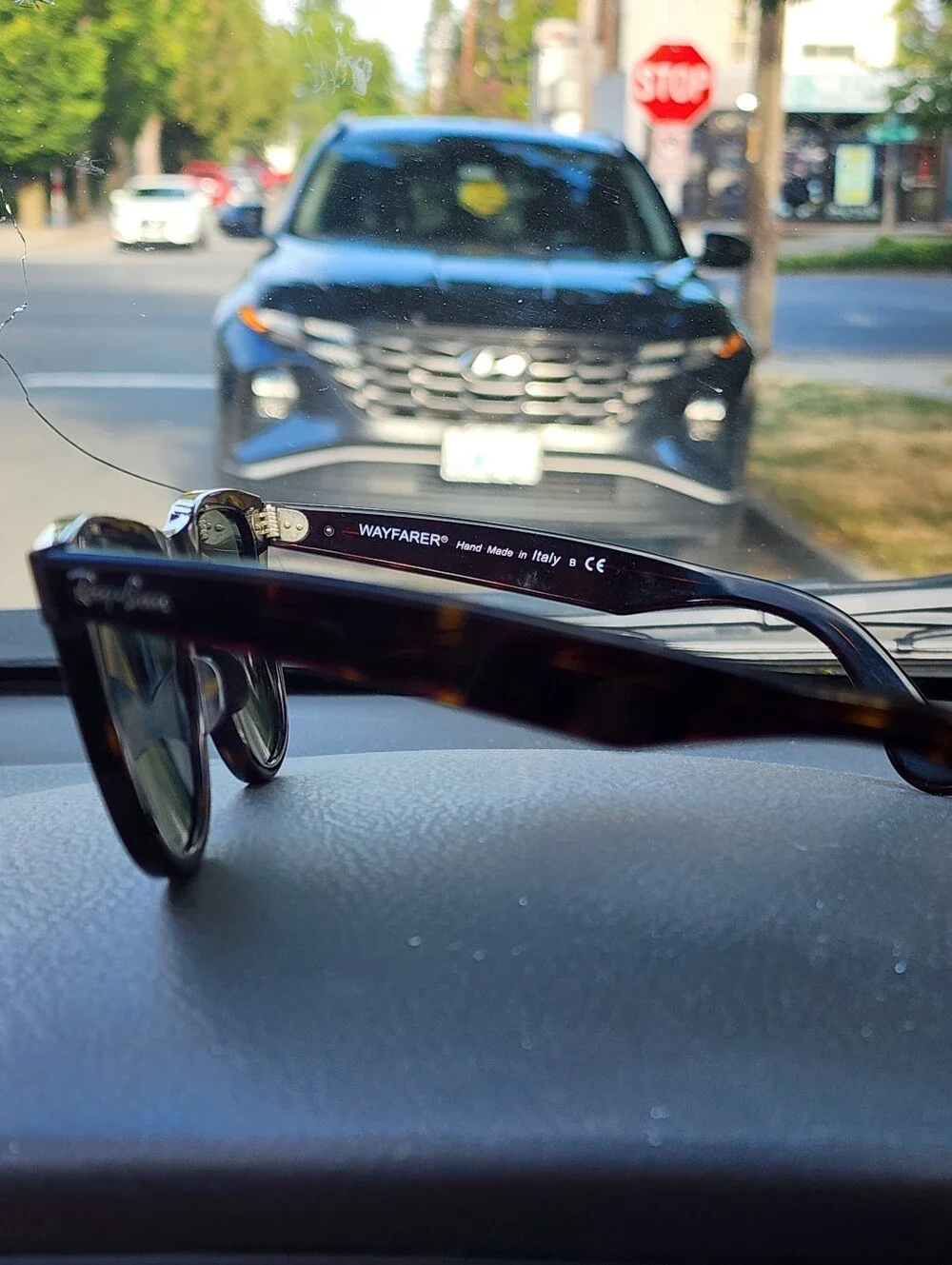 Ray-ban Wayfarer Reverse Sungladses- Excellent Conditon